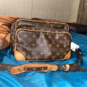 Authentic Louis Vuitton Nile Bag